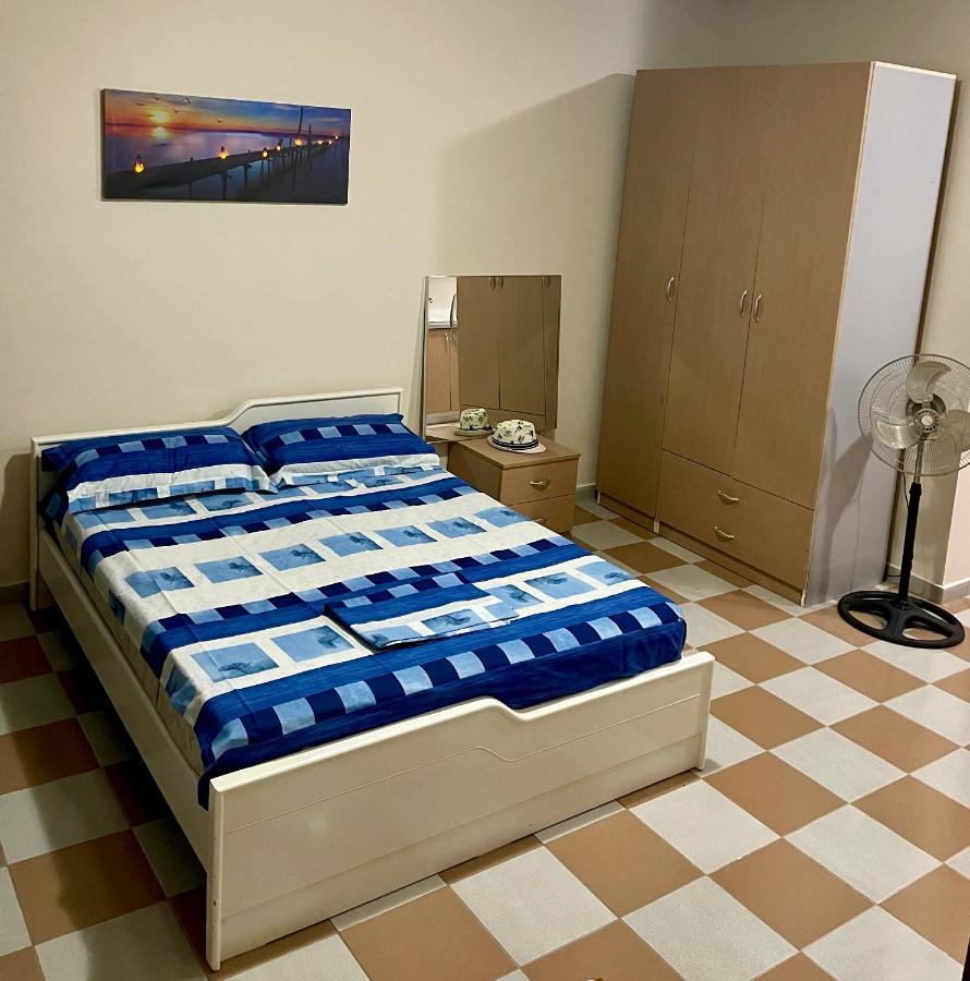 Lovely Studio Apartment Beachfront Дуррес Екстер'єр фото