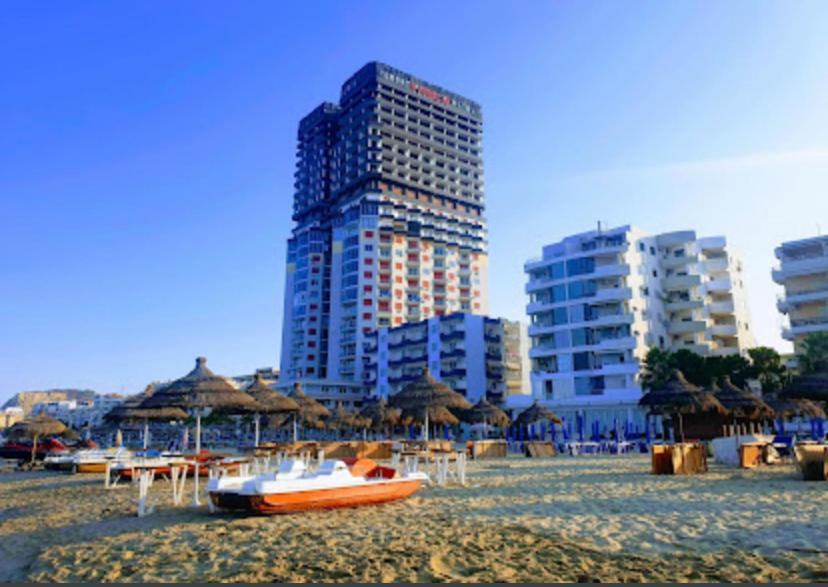 Lovely Studio Apartment Beachfront Дуррес Екстер'єр фото